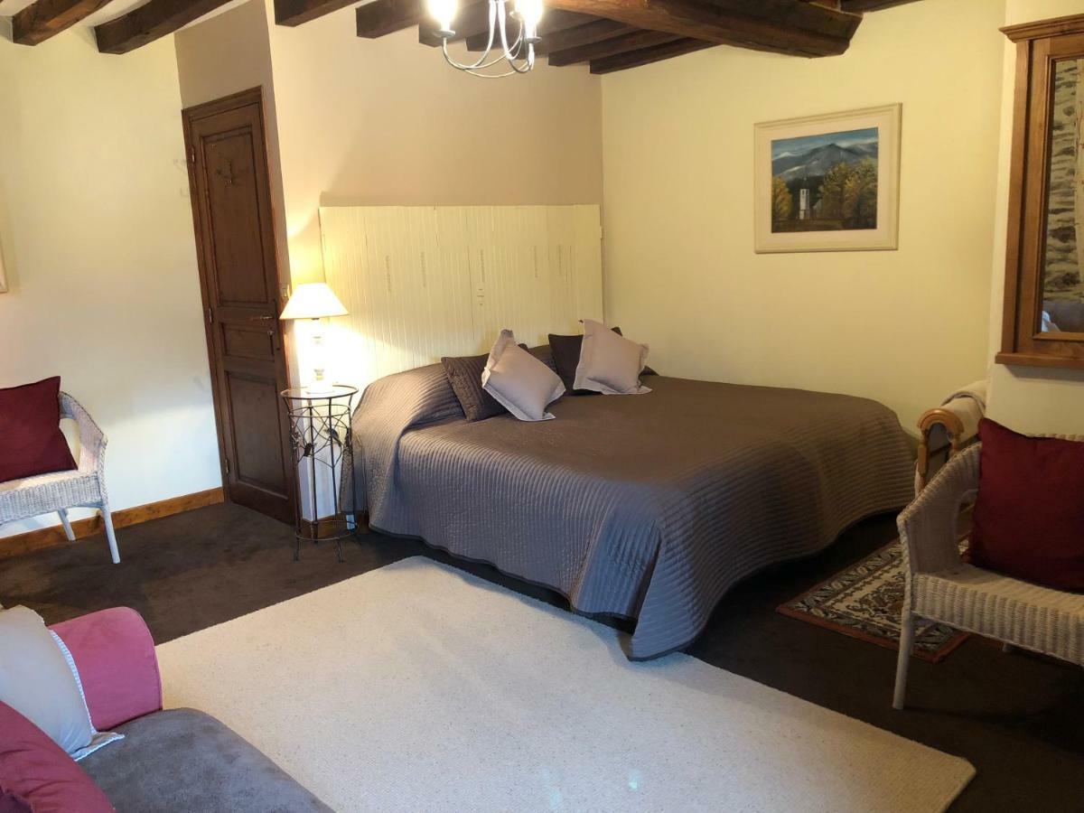 Les Rivieres Bed and Breakfast Caumont-sur-Orne Buitenkant foto